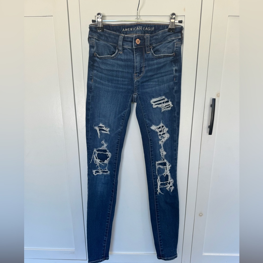 American Eagle Next Level Stretch High Rise Jegging, size 000, distressed.